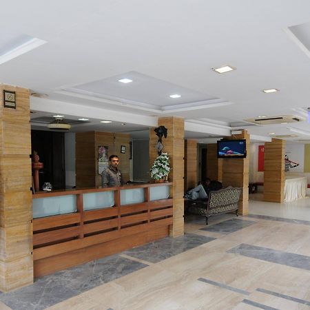 Neelkanth Paradise Otel Amhedabad Dış mekan fotoğraf