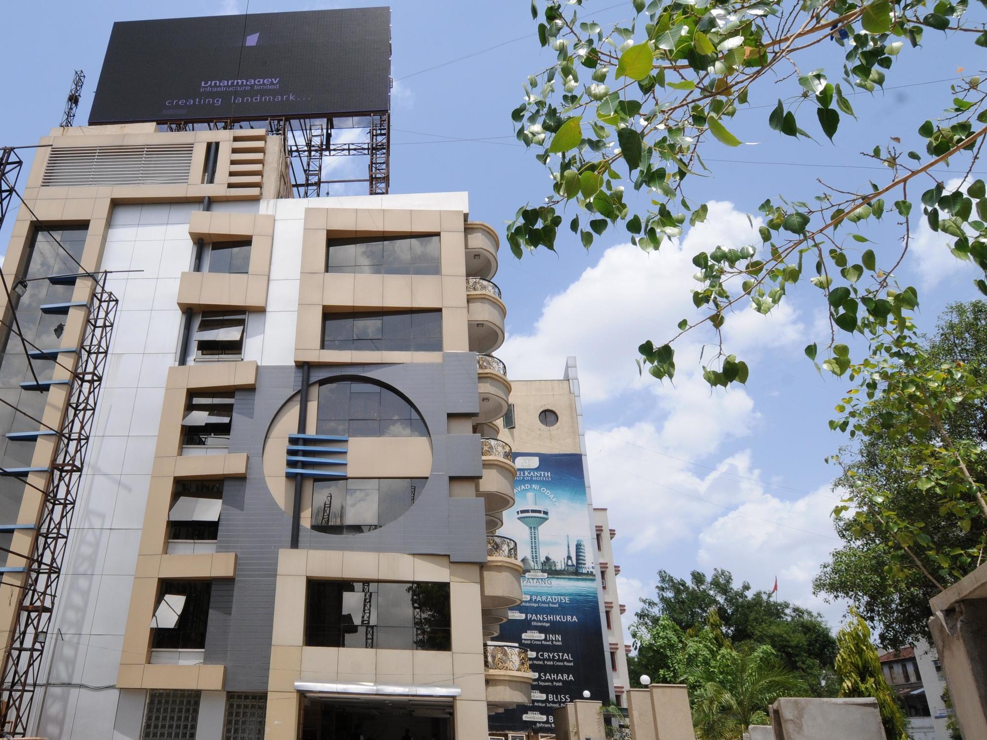 Neelkanth Paradise Otel Amhedabad Dış mekan fotoğraf
