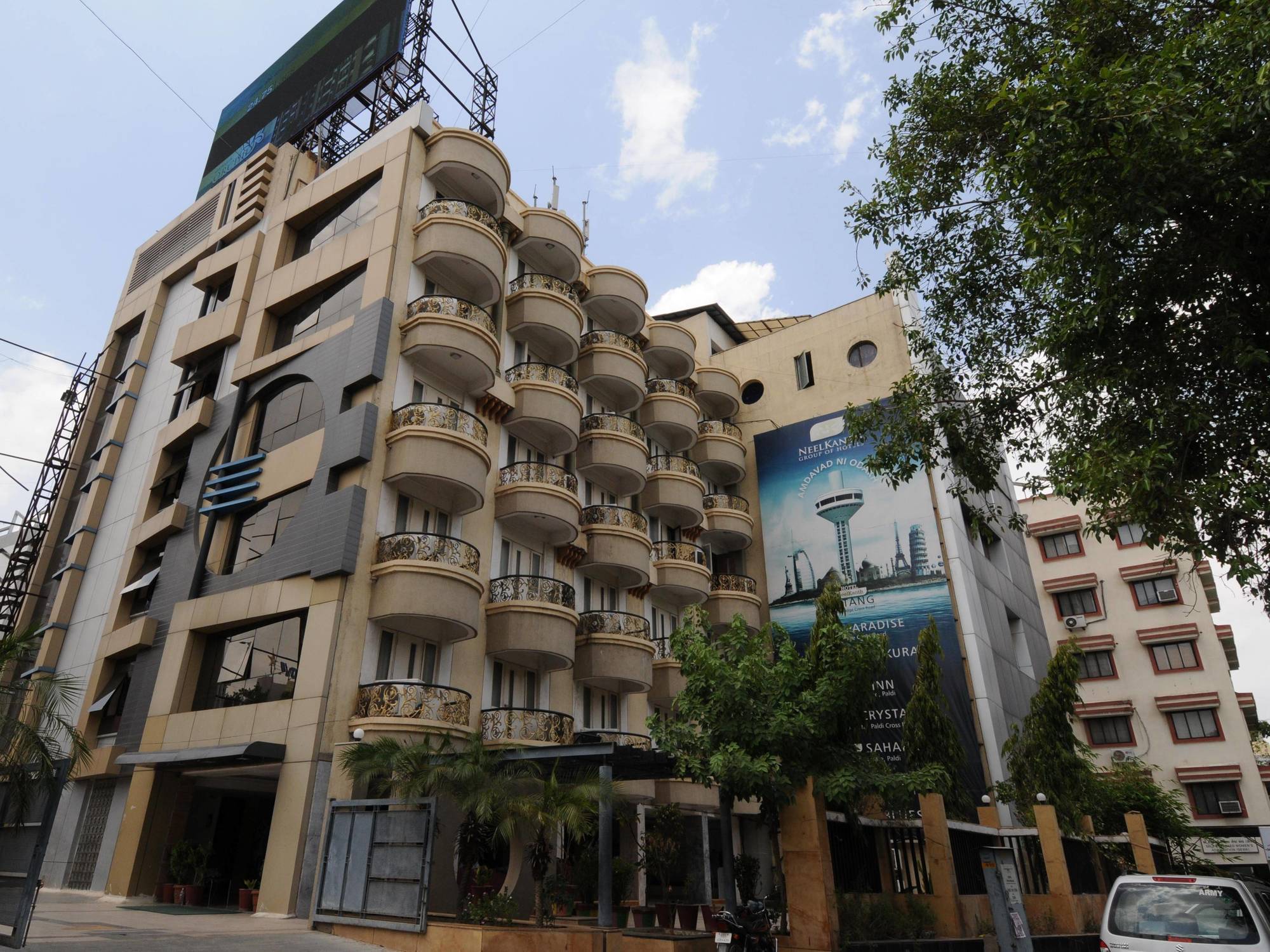 Neelkanth Paradise Otel Amhedabad Dış mekan fotoğraf
